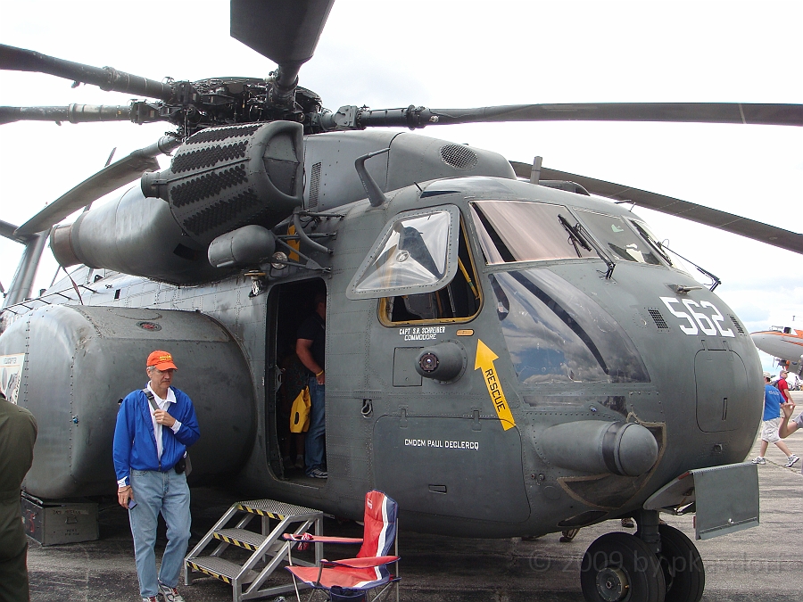 Willow Run Airshow [2009 July 18] 042.JPG - Scenes from the Thunder Over Michigan Air Show at Willow Run Airport